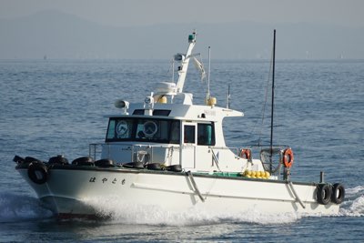 関門海峡のエスコートボート